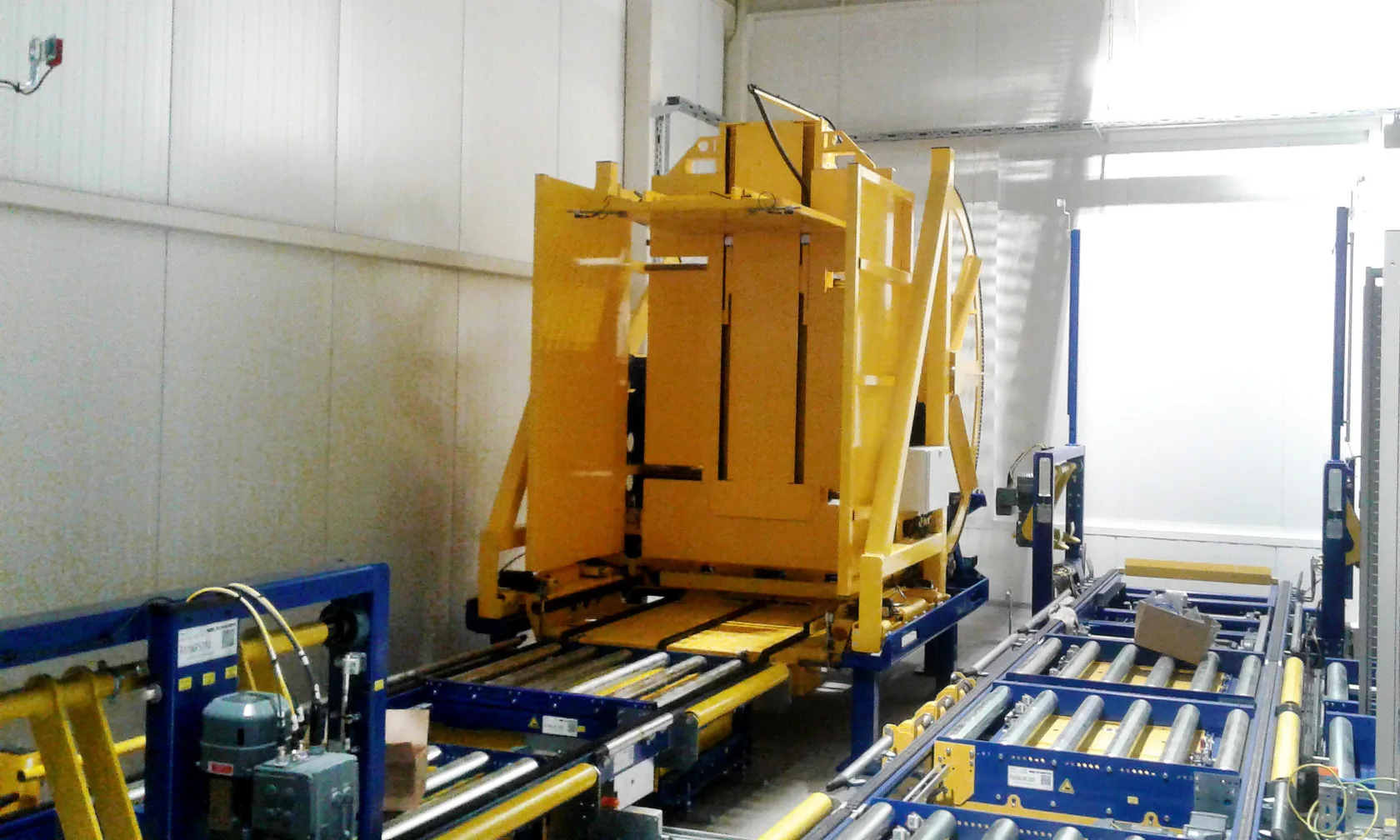 Palettenwechsler Tiefkuehllager Pallet Changer Exchanger Freezer Warehouse